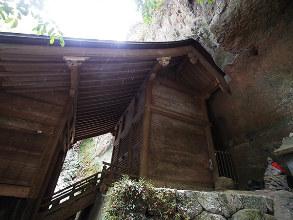 熊野神社の奥の構造