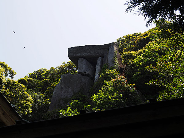 王位石 沖ノ神島神社