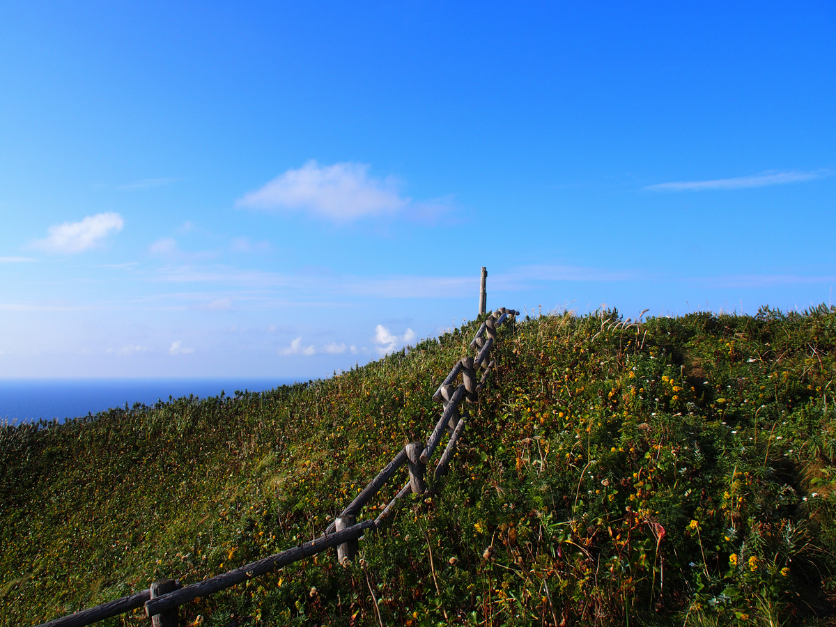 礼文島 ゴロタ岬の頂上