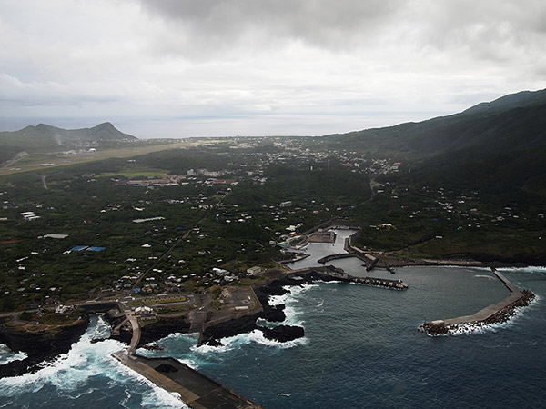 Hachijo-jima that can be seen from the helicopter