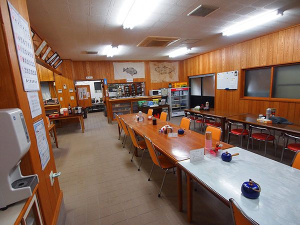 The atmosphere of the restaurant in Business Yado Nakazato