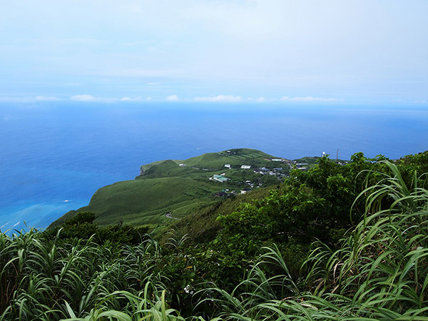 The village seen from Otonbu