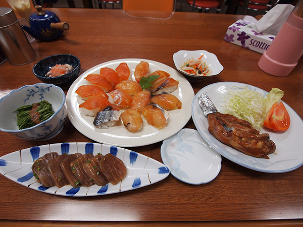 民宿中里の夕食