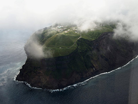 青ヶ島 全景