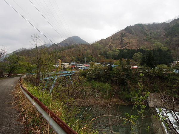 本山小学校に向かう道路