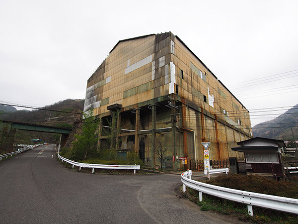 足尾本山駅