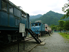 三峰口の車両公園