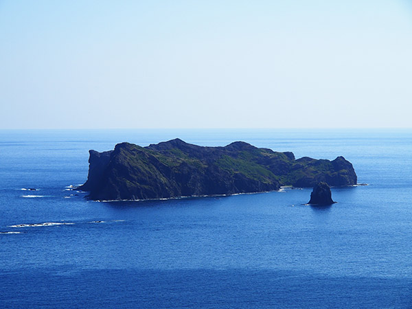 東島