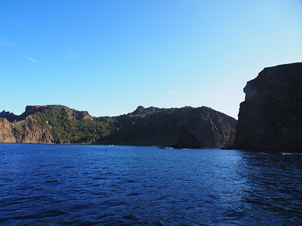 兄島と父島