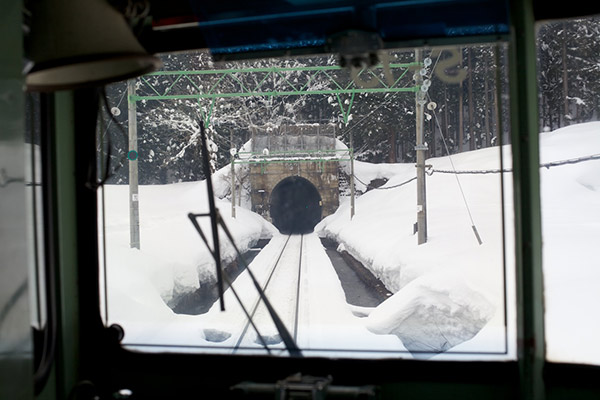 越後中里近くのトンネル