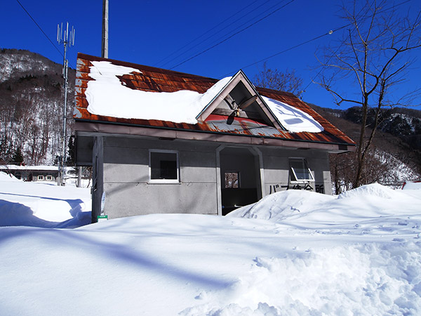 土合駅前 停留所 水上方面