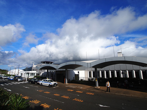 八丈島空港のタクシー乗り場