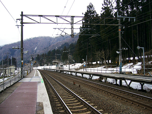 南今庄駅のホーム