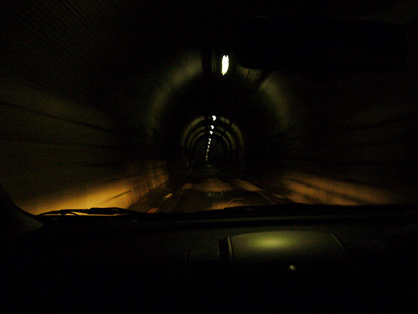 曽路地谷トンネルの内部
