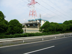 南側から見た小室駅