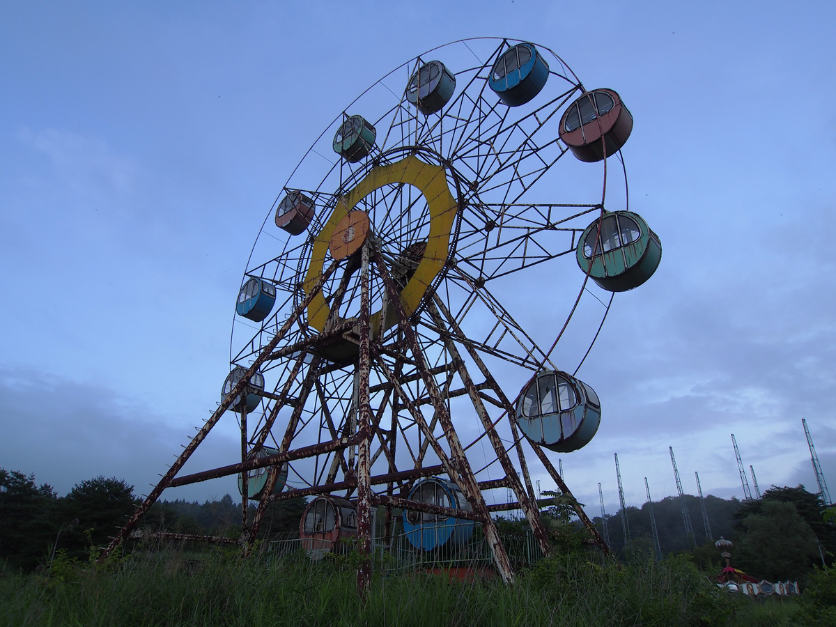 廃墟の遊園地 観覧車 化女沼レジャーランド