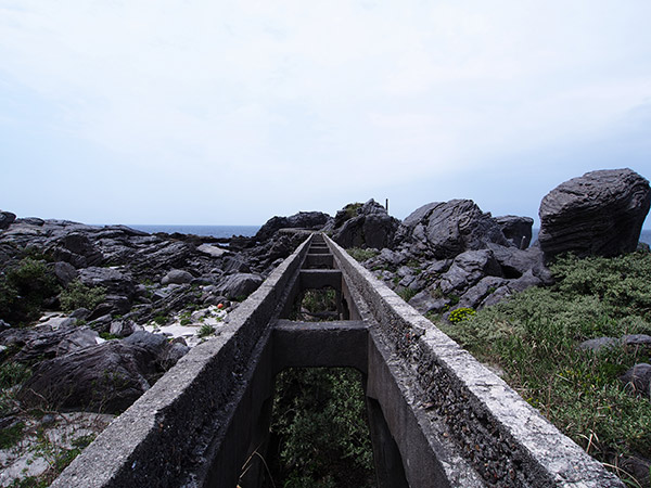 トロッコ線 神津島 レール跡