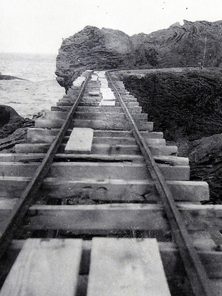 神津島 線路の写真