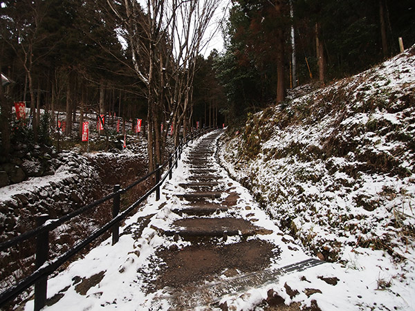 熊野磨崖仏 登り口
