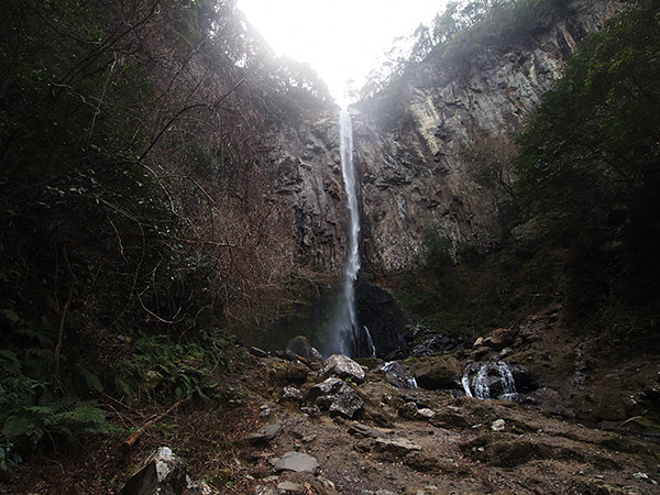 東椎屋の滝 滝壺