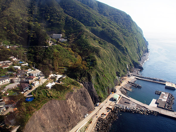 御蔵島の地形