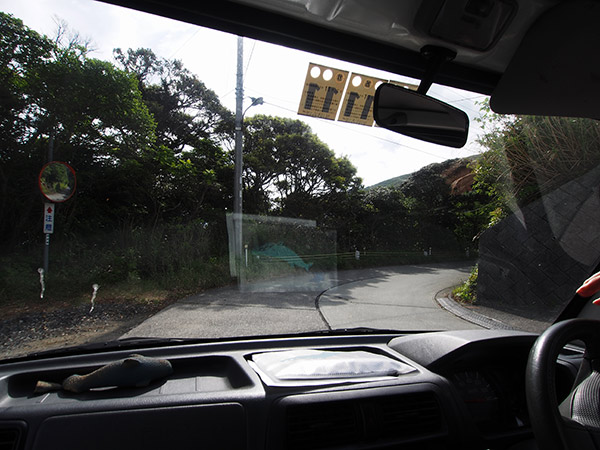 御代ヶ池に向かう車内