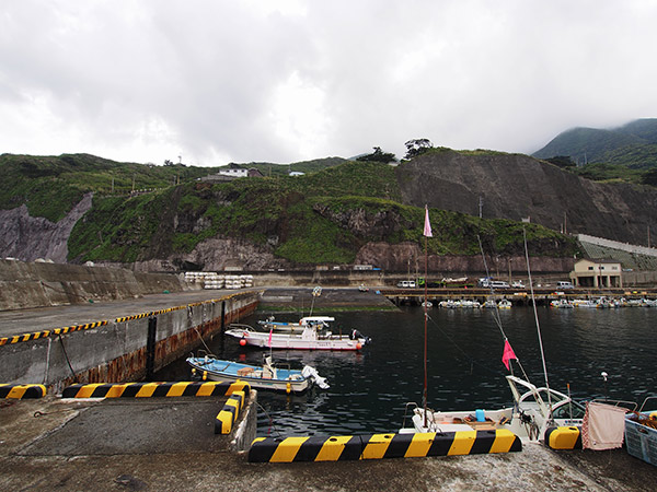 漁船溜まり 御蔵島