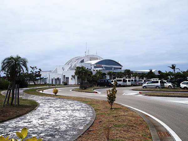 南大東空港