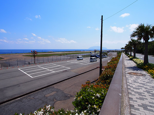 三宅島空港 旧ターミナルビル跡地