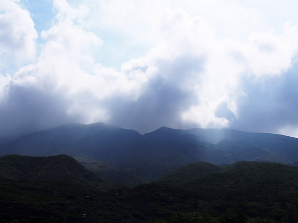 三宅島雄山の噴煙