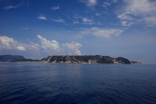 新島 遠景