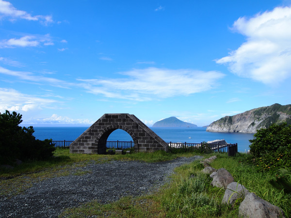 若郷渡浮根展望台