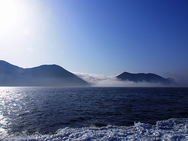 朝の野崎島 濃霧