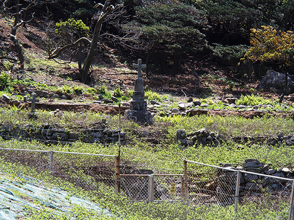 野首 キリスト教墓地