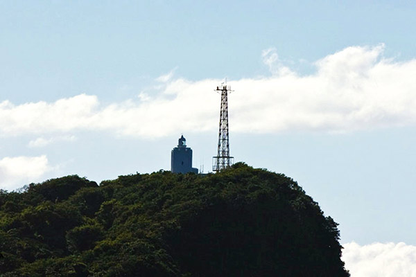 大島灯台の遠景