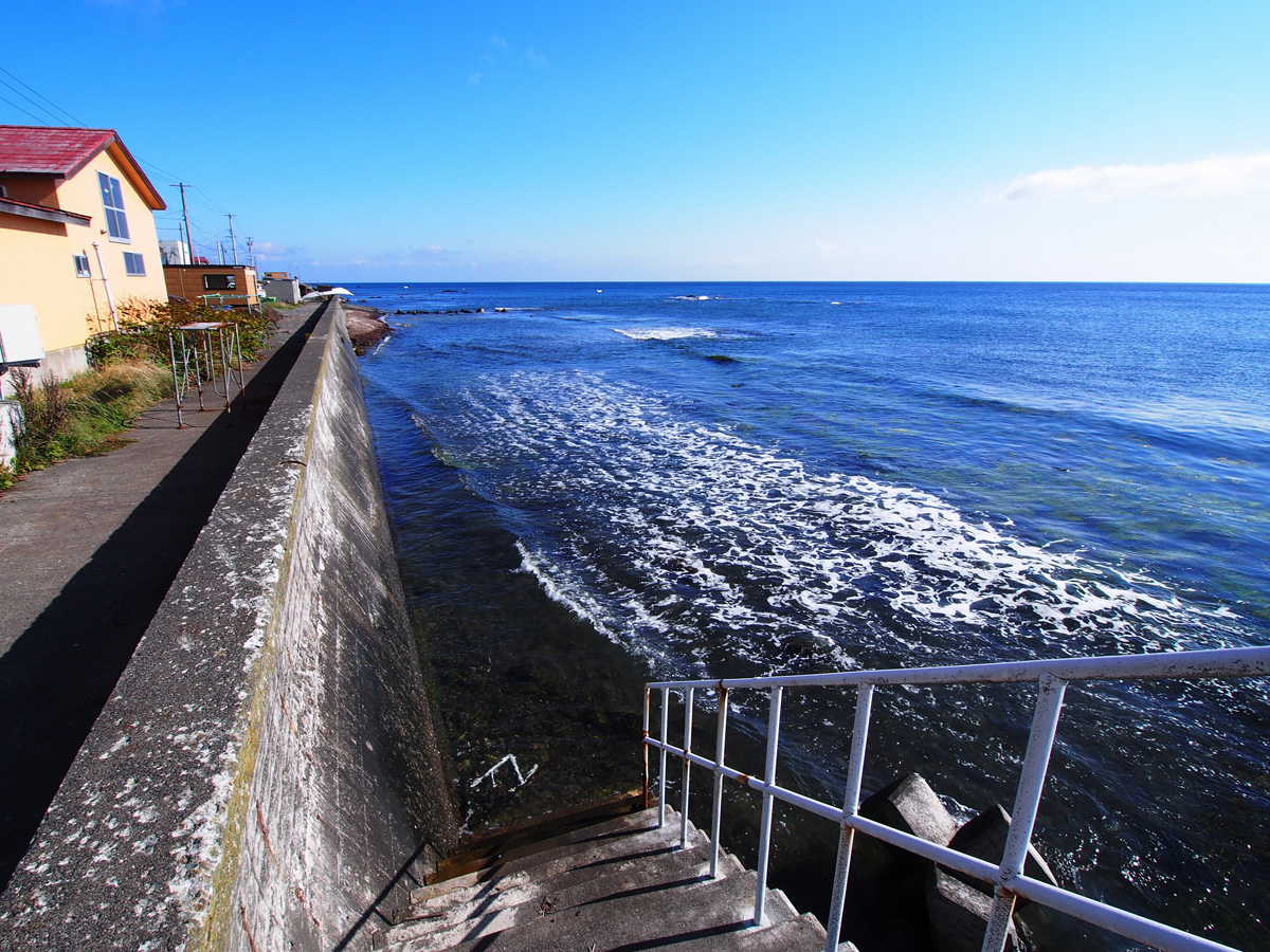 礼文島の海岸 岸壁