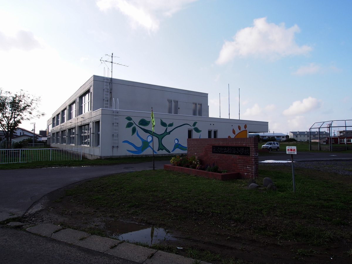 礼文島 船泊小学校・中学校