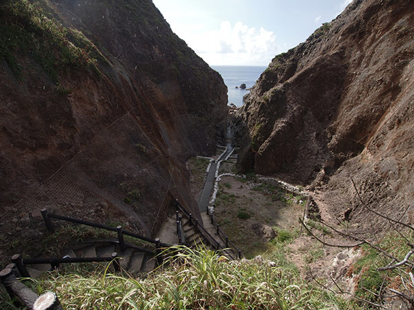 地鉈温泉はワイルドな場所にある天然温泉だったのサムネイル