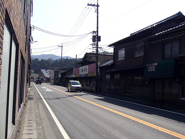 瀬野駅の南側