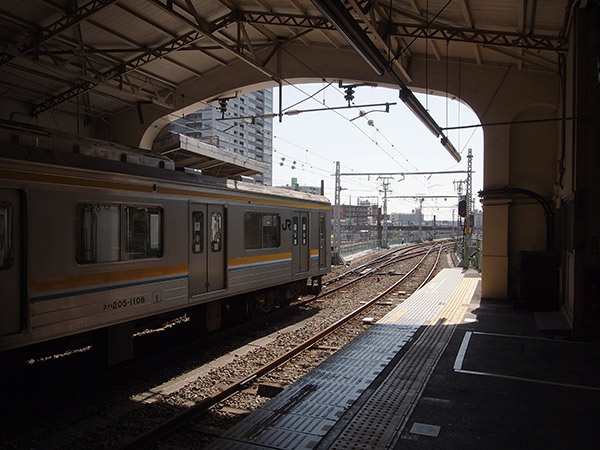 鶴見駅 鶴見線先頭