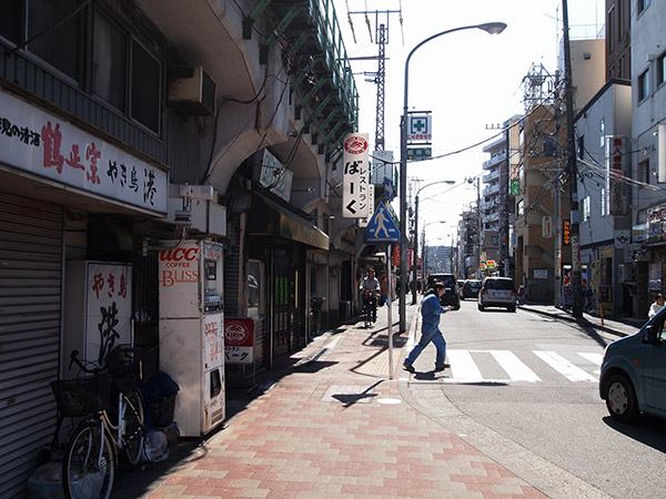 鶴見駅西口 鶴見線 高架