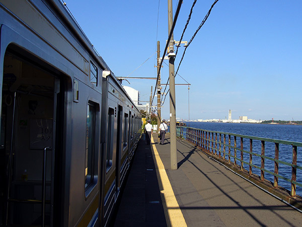 海芝浦駅