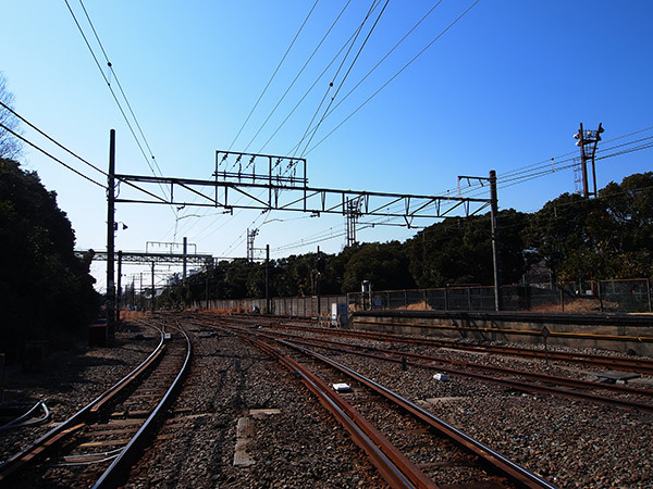 浅野駅 レール分岐点