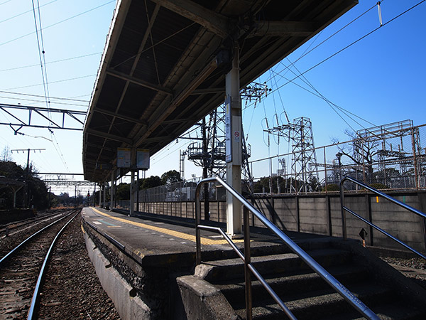 浅野駅 浜川崎方面ホーム