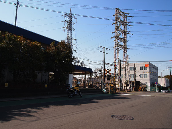 浅野駅 駅舎