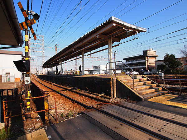 安善駅 ホーム